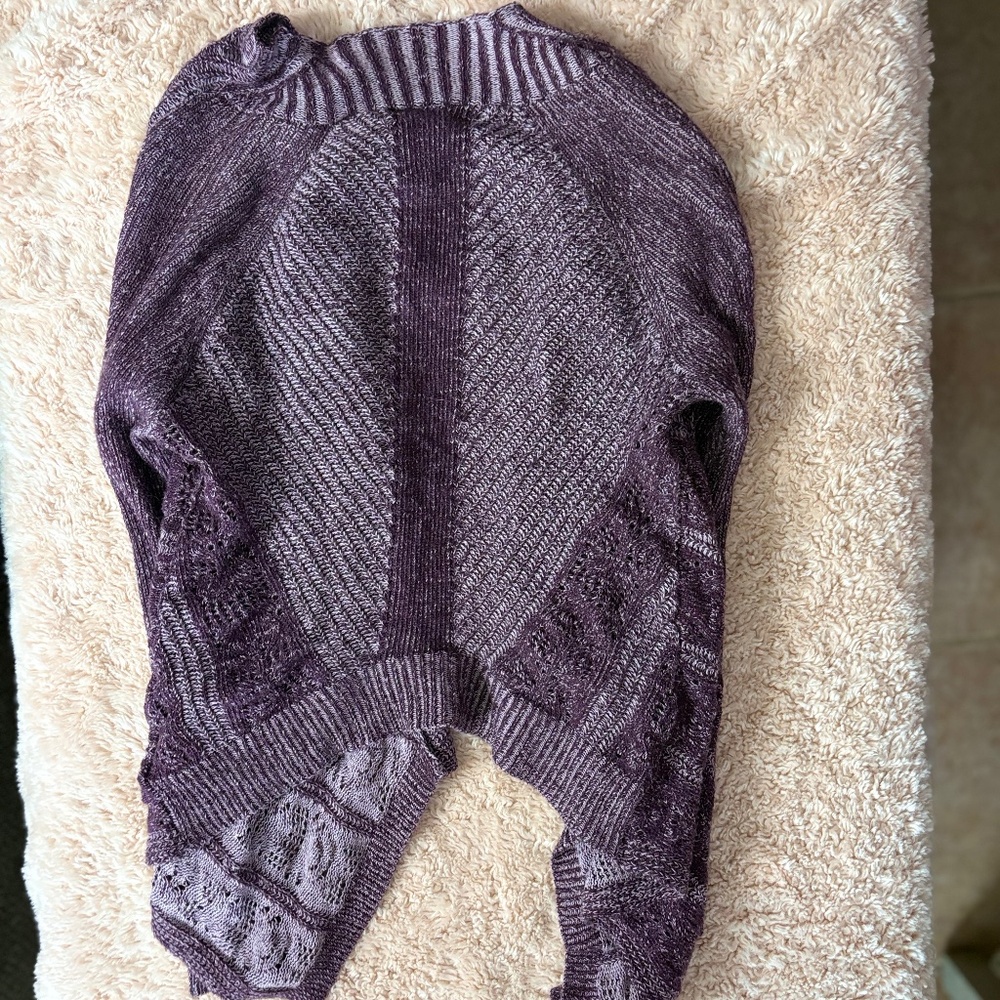 Moth sweater - Picture 3 of 4